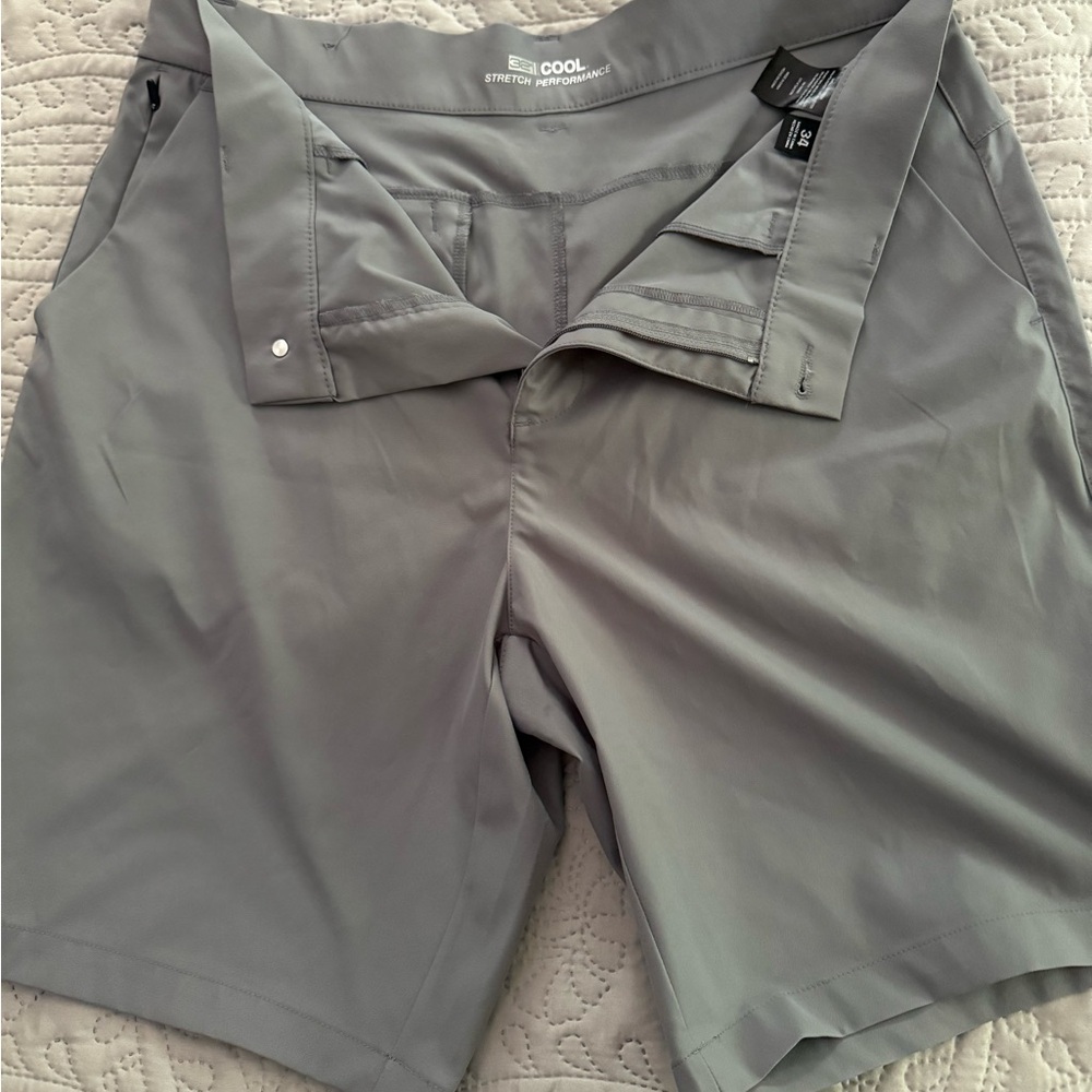 32 Degrees Gray Cargo Shorts Moisture-Wicking Knee-Length